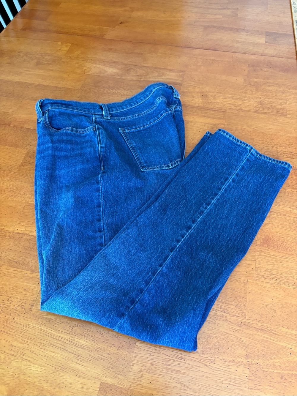 Old Navy Mid-Rise Wow Boyfriend Straight Jeans - Medium Wash - Size 10